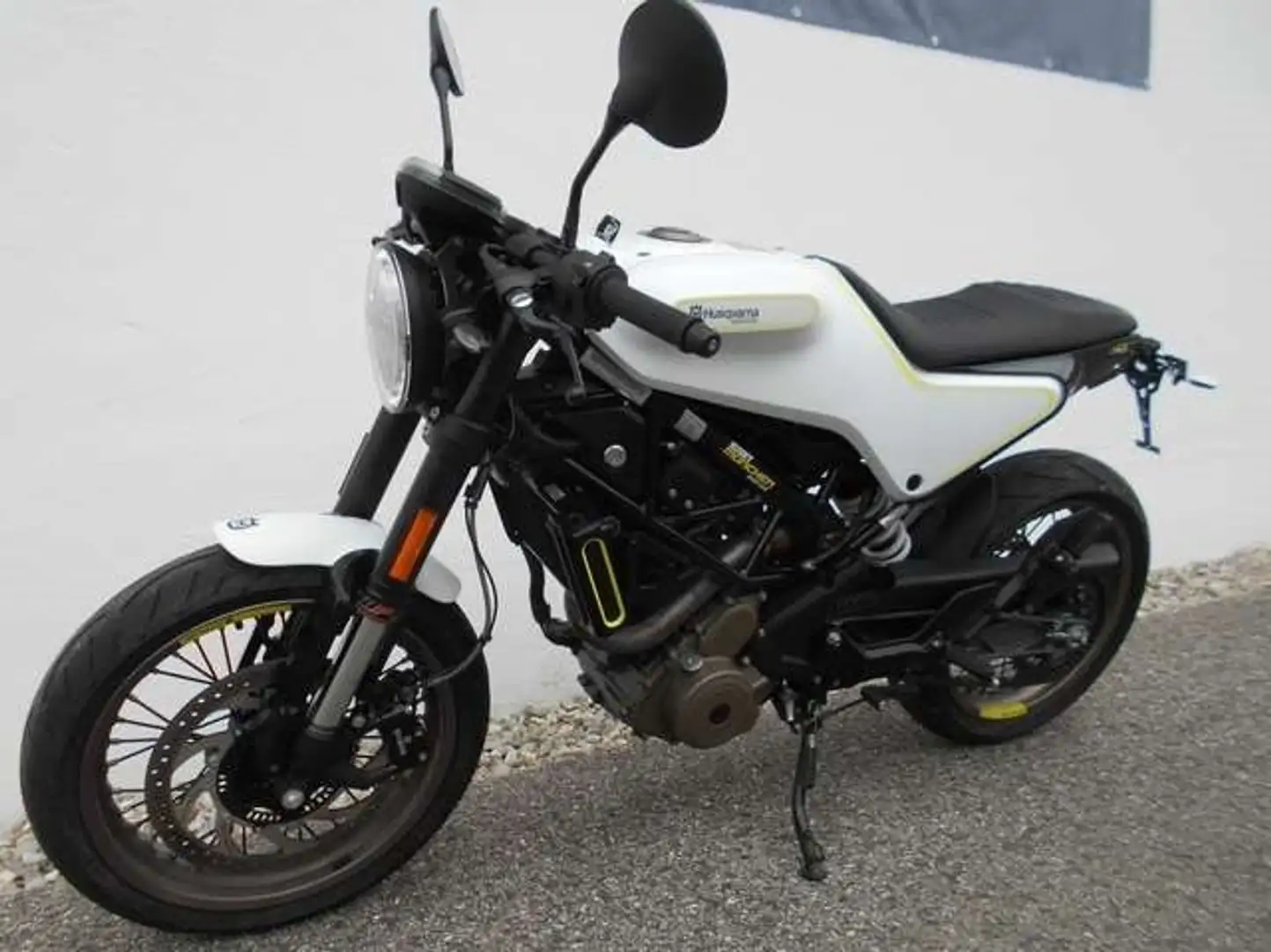 Husqvarna Vitpilen 401 "sehr leicht" Blanc - 2