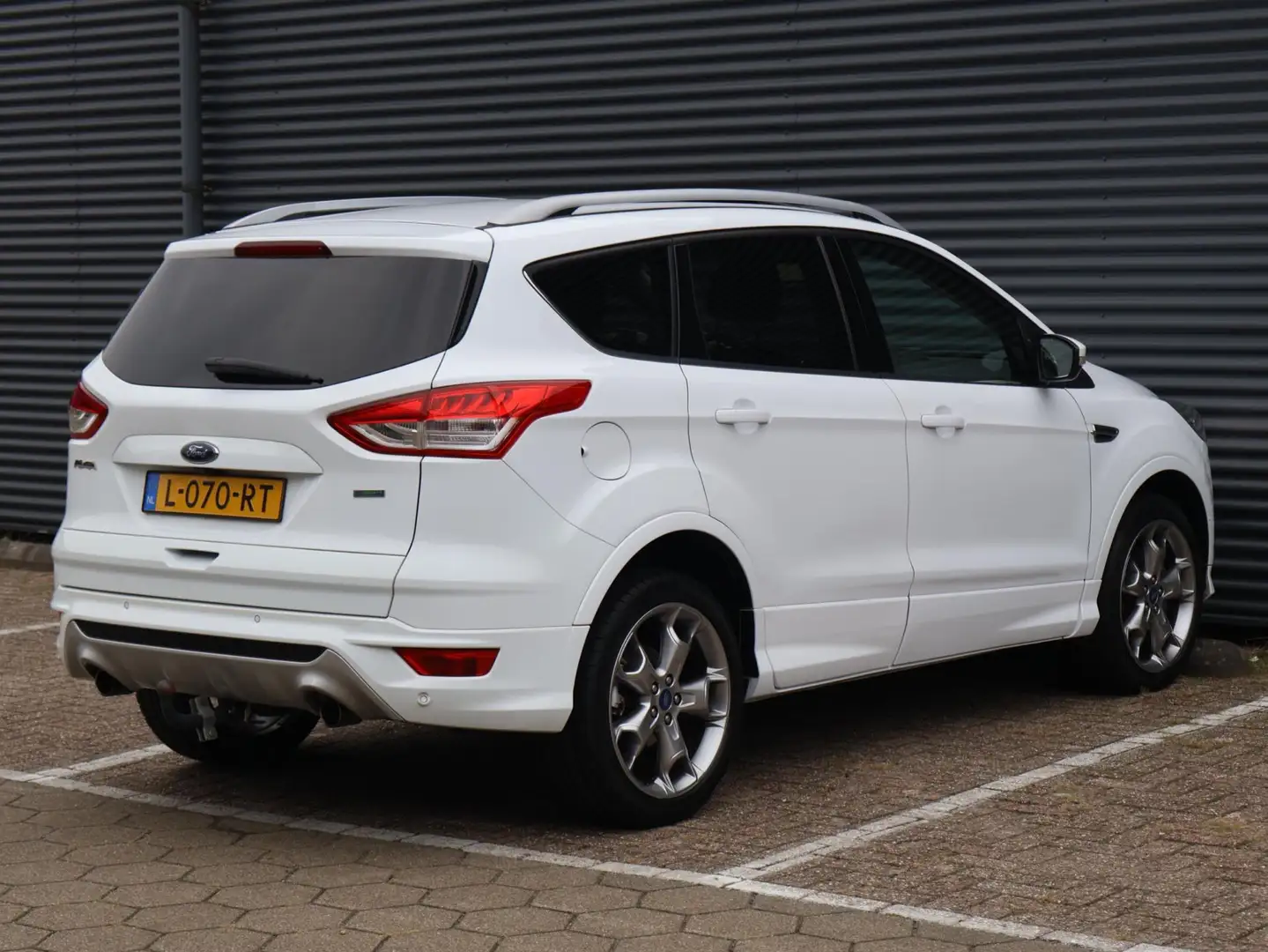 Ford Kuga 1.5 Titanium Styling Pack 4WD|Pano|Autopark|Automa Blanc - 2
