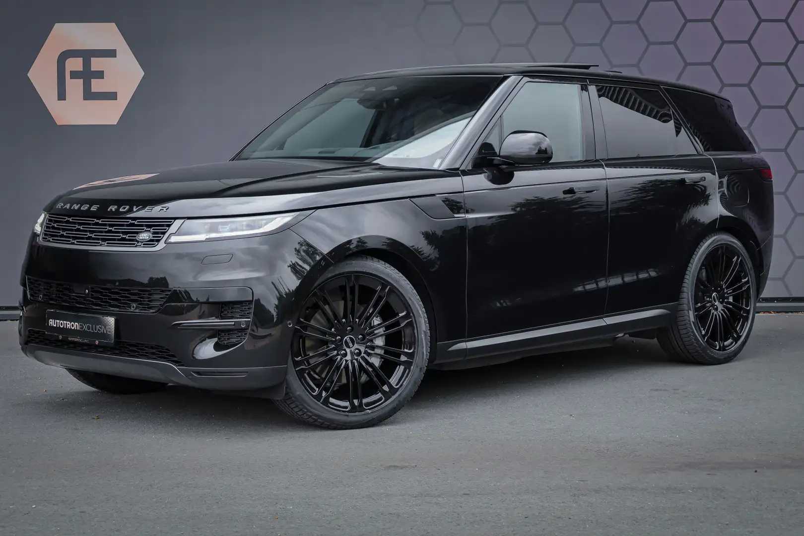 Land Rover Range Rover Sport 3.0 P460e SE | ADAPTIVE CRUISE | PANORAMADAK | HEA Zwart - 1