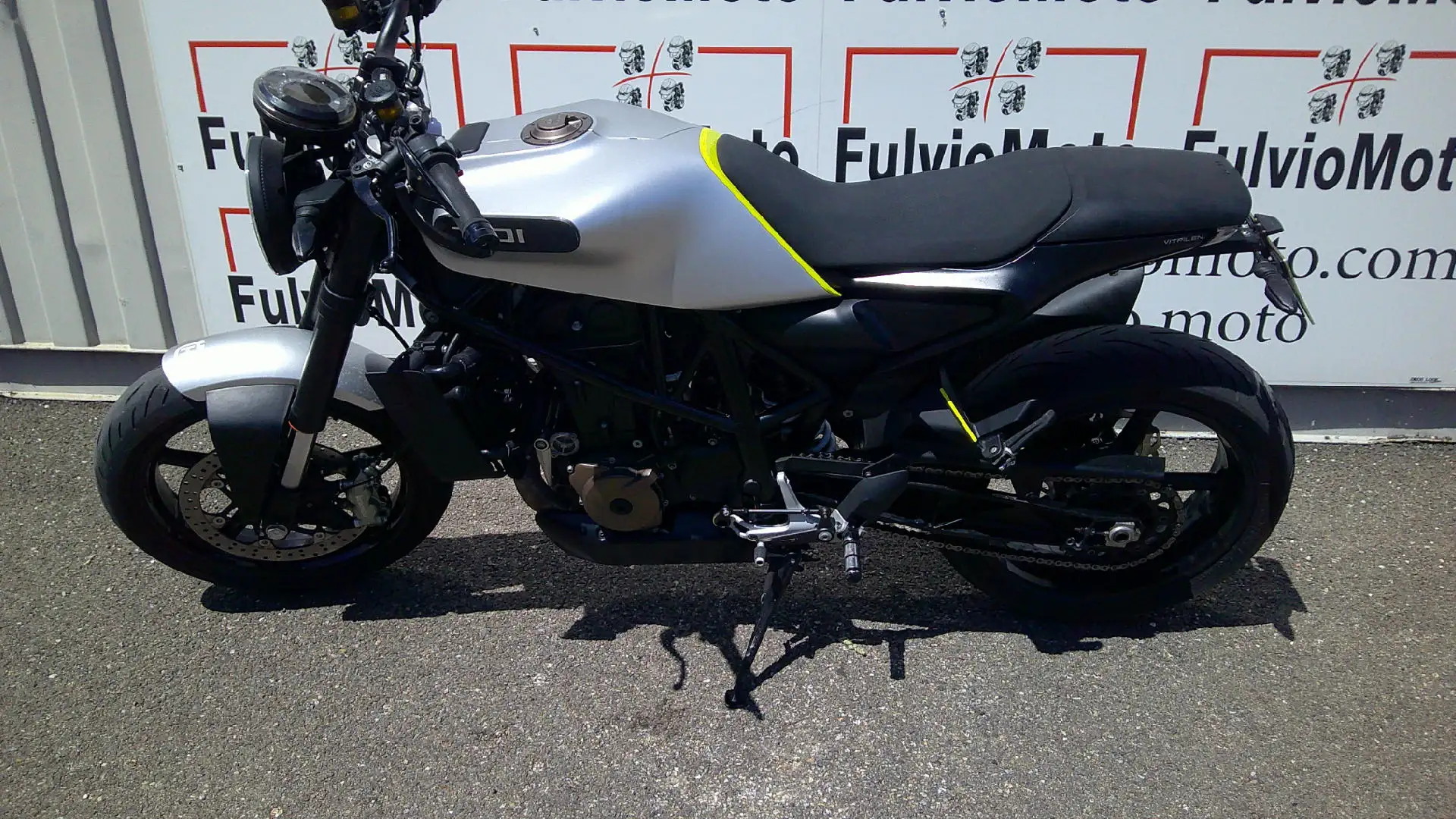 Husqvarna Vitpilen - 1