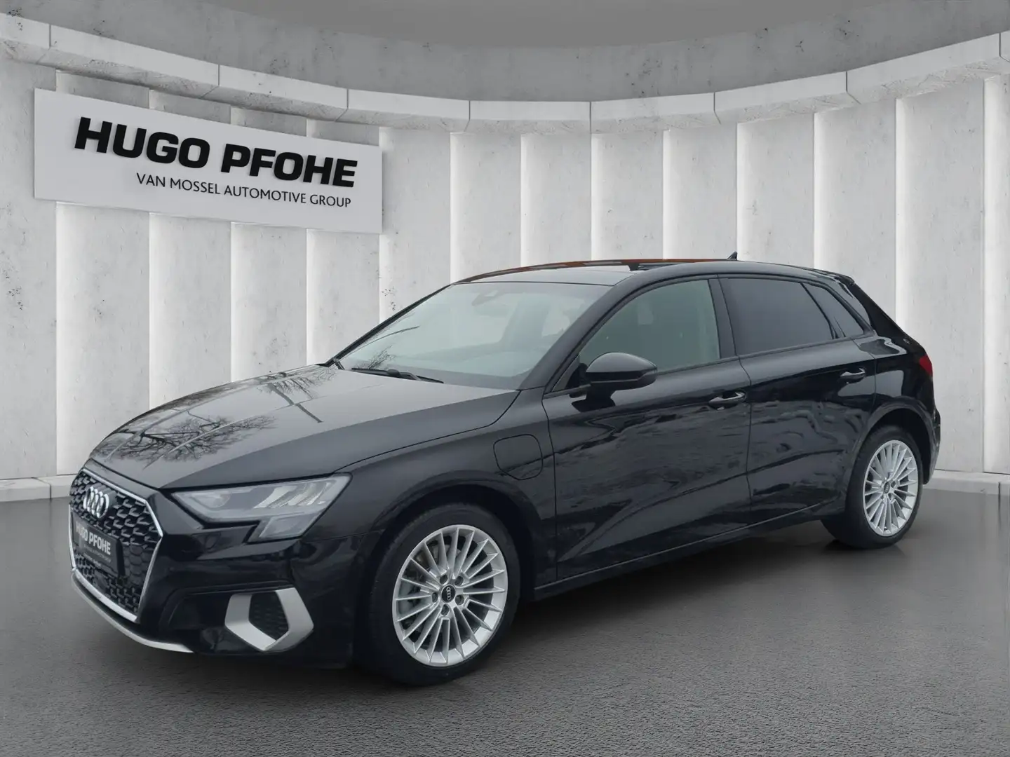 Audi A3 Sportback 40 1.4 TFSI e-tron adv. Aut. | Standklim Schwarz - 1