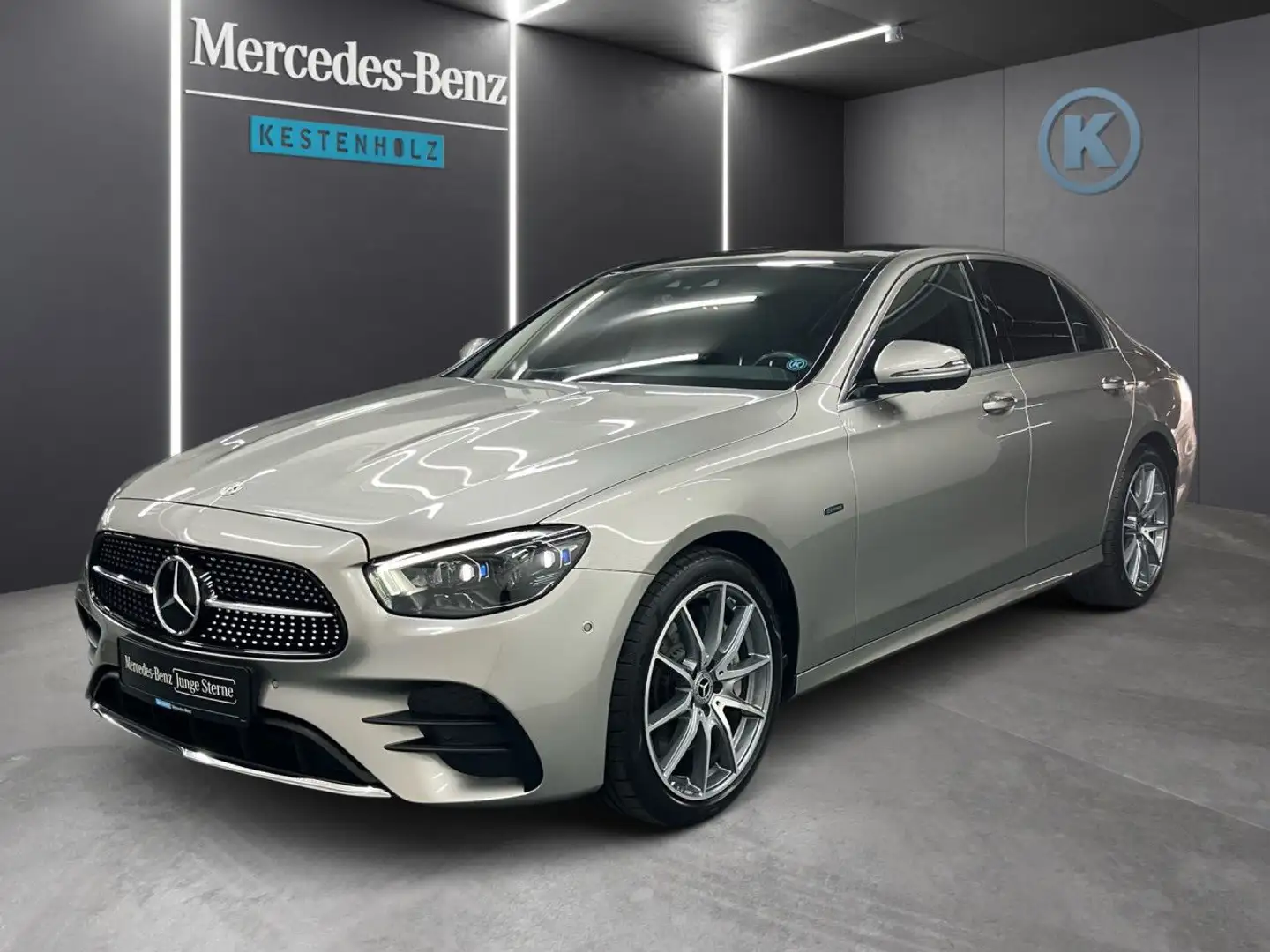 Mercedes-Benz E 300 e AMG WideScreen Multibeam Burmester HUD PTS Silber - 2
