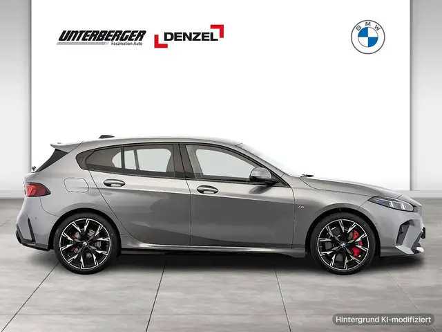 BMW 1 Series view 4