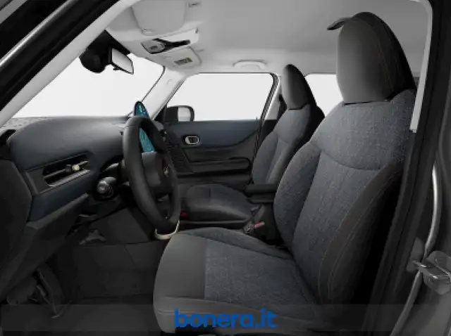 Mini Hatch view 4