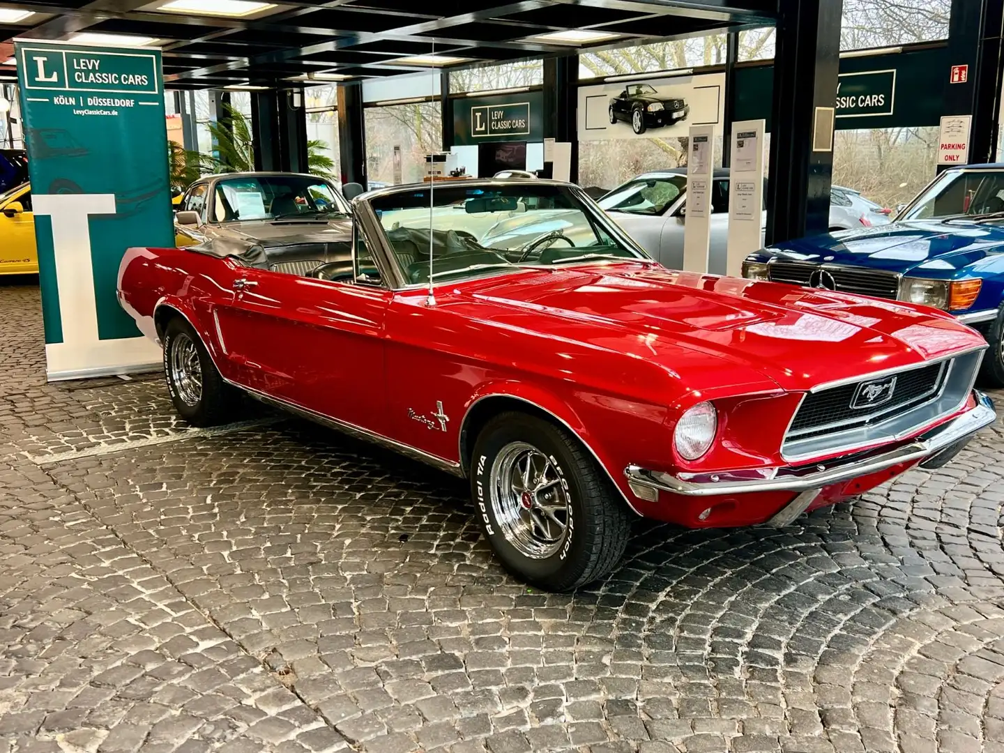 Ford Mustang V8 302 5,0l Cabrio Scheibenbr. Servol. Rot - 1