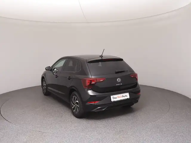 Volkswagen Polo view 5