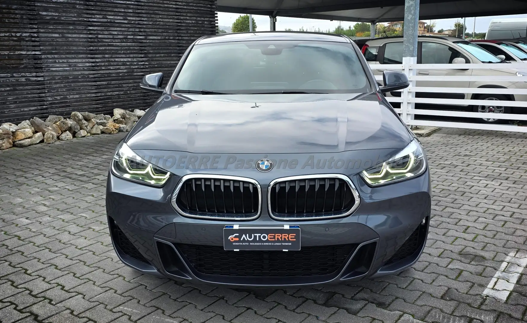 BMW X2 sdrive18d Msport Gris - 2
