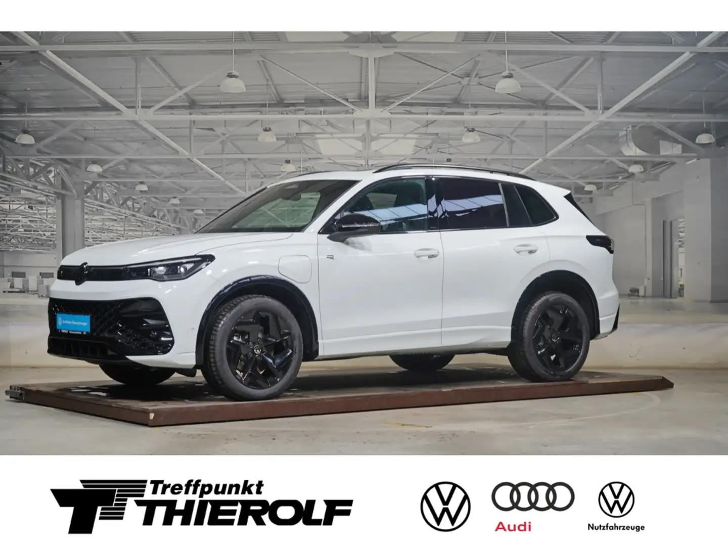 Volkswagen Tiguan R-Line 1.5 TSI eHybrid AHK PANO Park Assist Weiß - 1