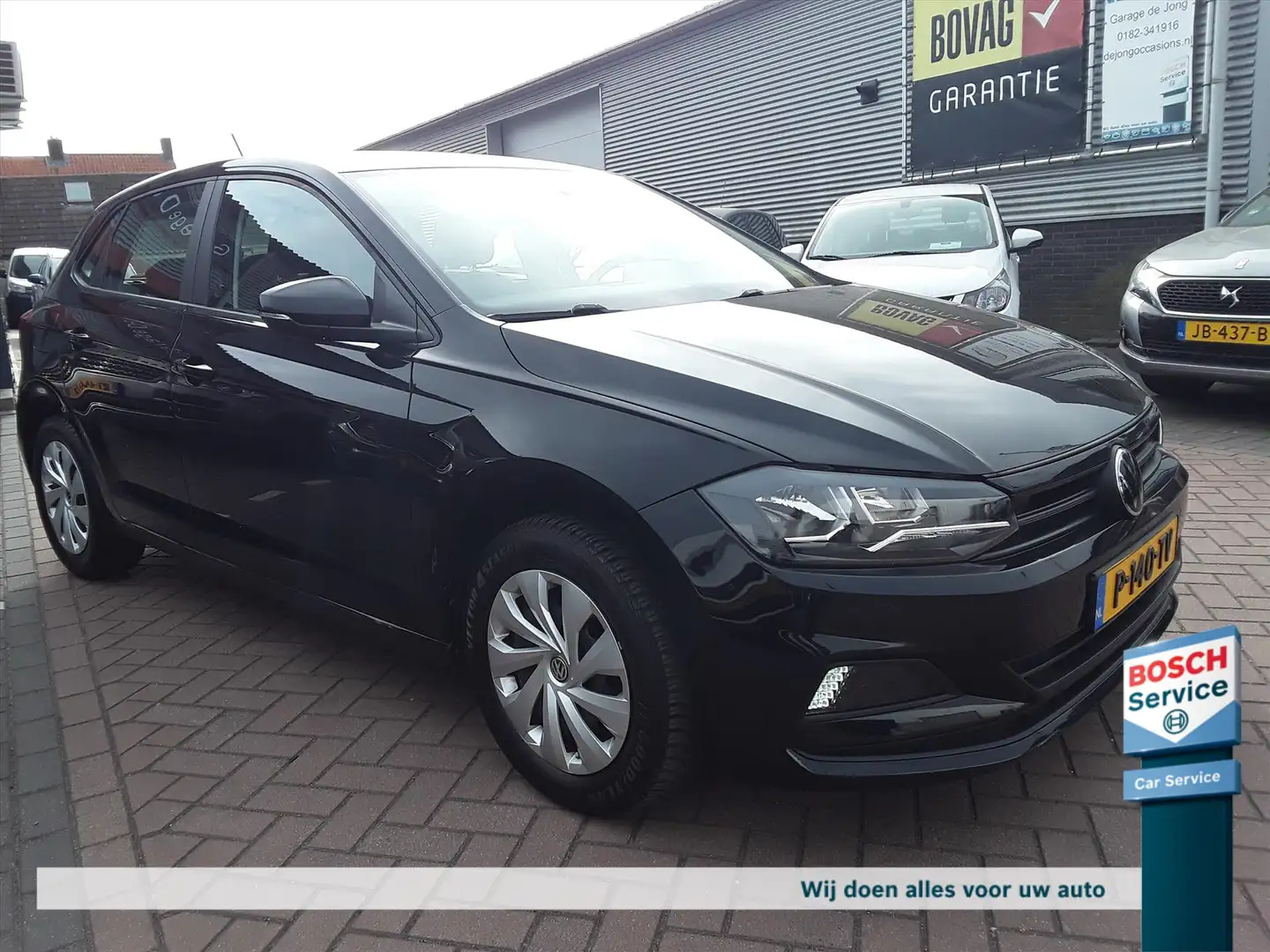 Volkswagen Polo 1.0 MPI 80pk Comfortline Schwarz - 2