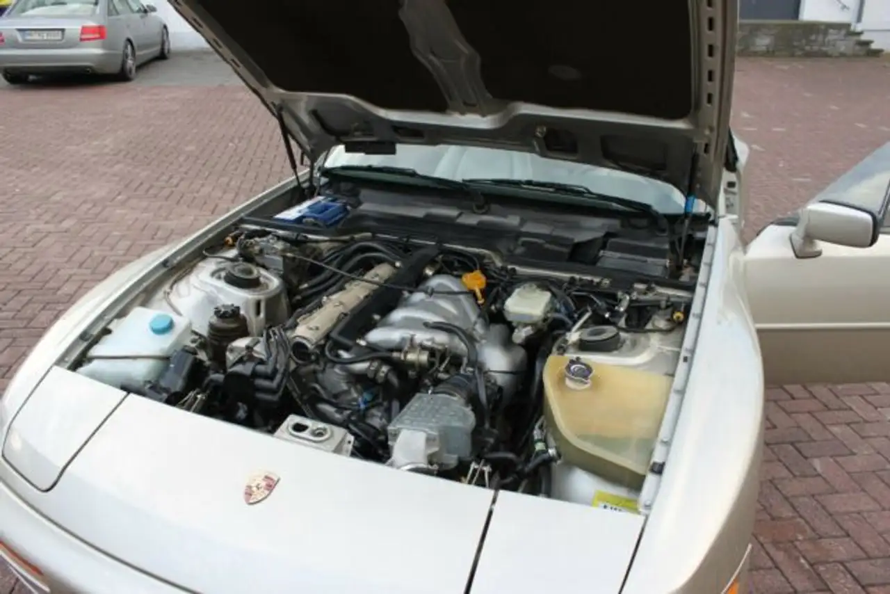 Porsche 944 S 2 Cabriolet, foto 9