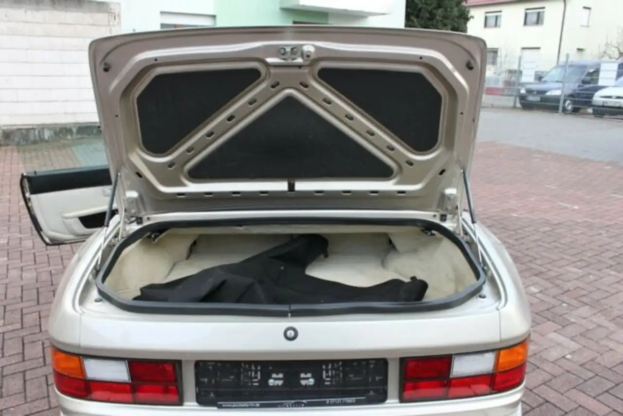 Porsche 944 S 2 Cabriolet, foto 8