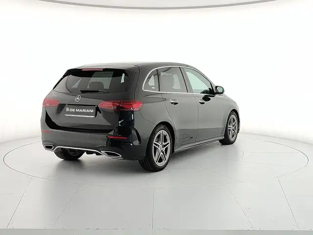 Mercedes-Benz B Class view 5