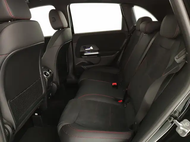Mercedes-Benz B Class view 10