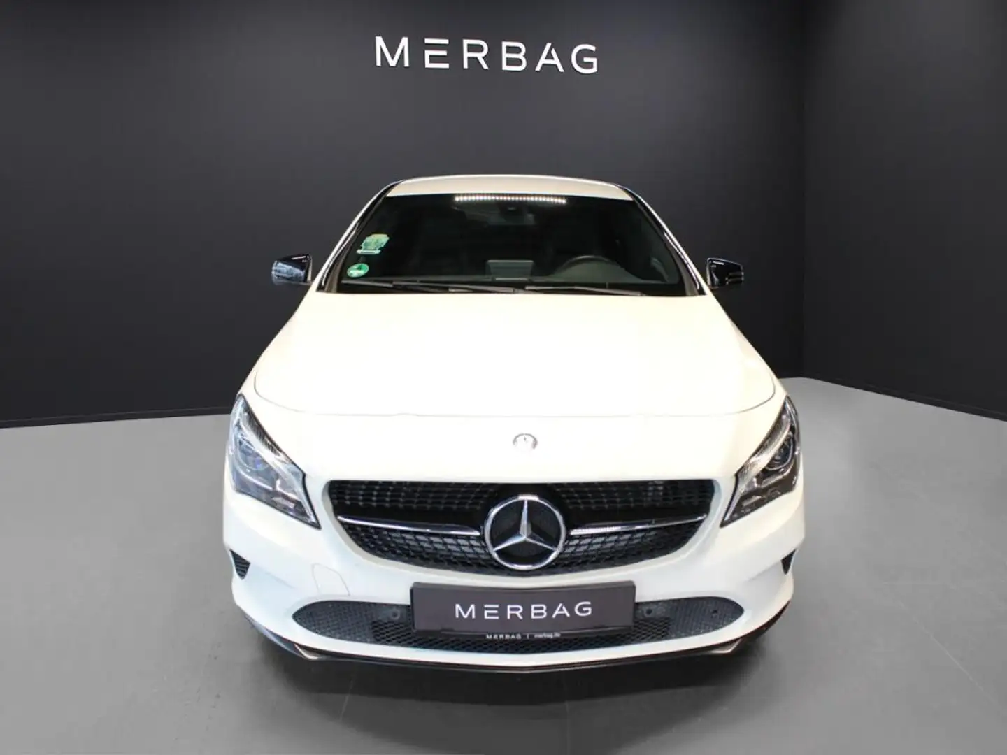 Mercedes-Benz CLA 180 SB *Score 7G-DCT Night Nav LED PDC KlimaA Weiß - 2