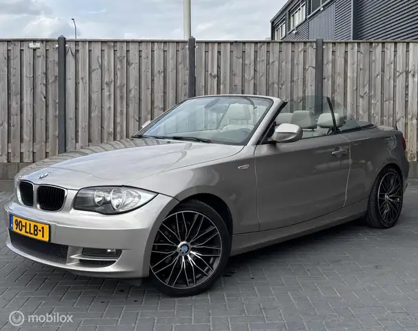 BMW 118 1-serie Cabrio 118i High Executive/Cabriolet/Leder