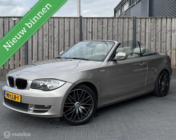 BMW 118 1-serie Cabrio 118i High Executive/Cabriolet/Leder