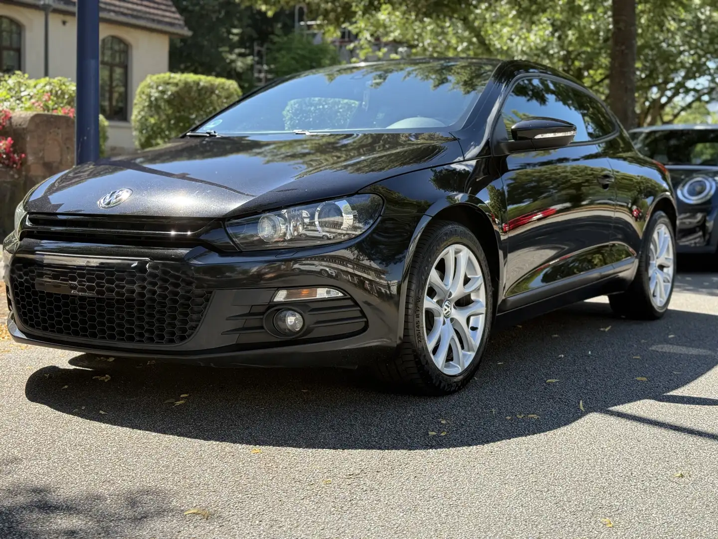 Volkswagen Scirocco 2.0 TDI Navi Xenon Schwarz - 1