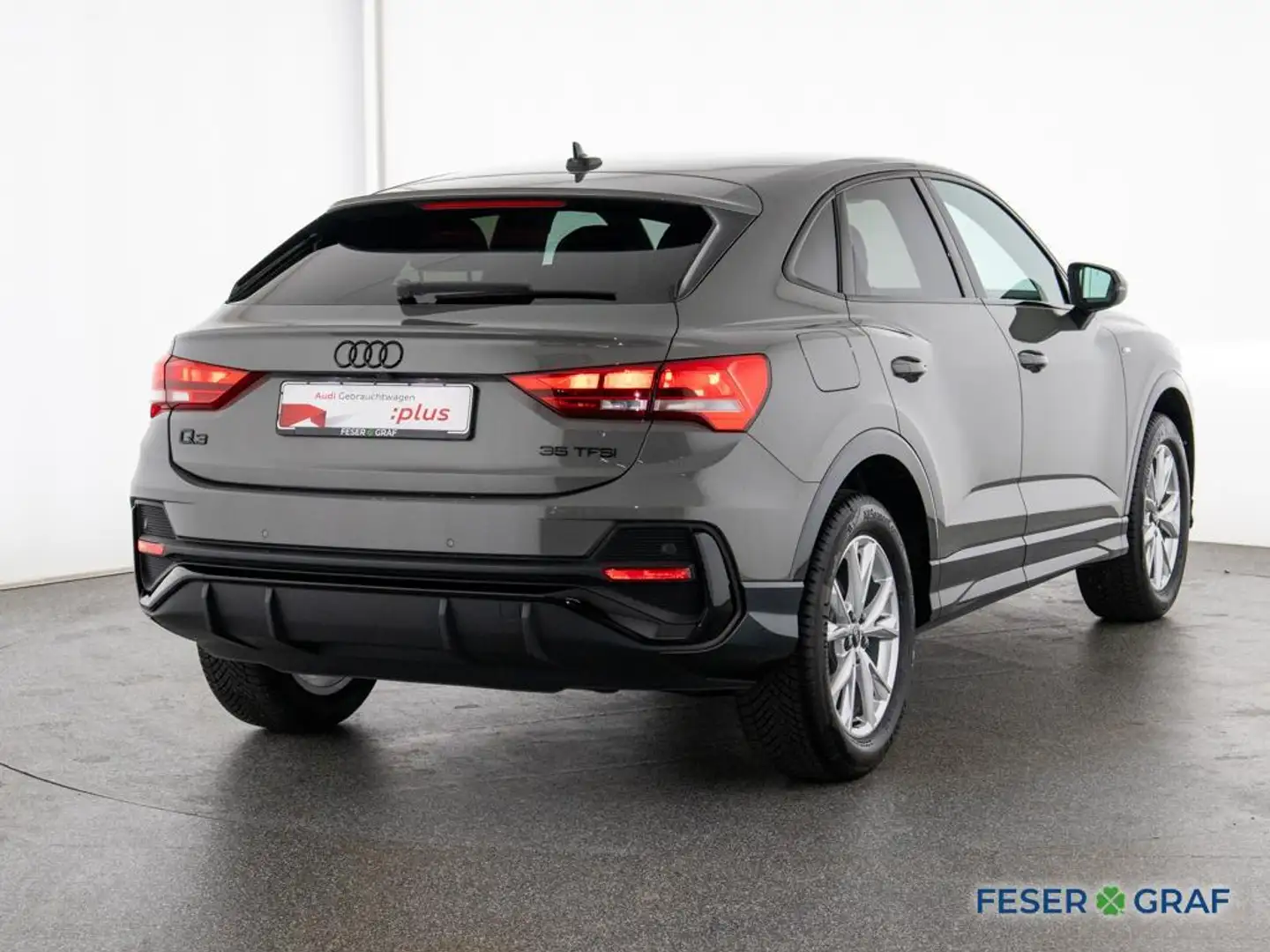 Audi Q3 Sportback S line 35 TFSI S tronic AHK Gris - 2