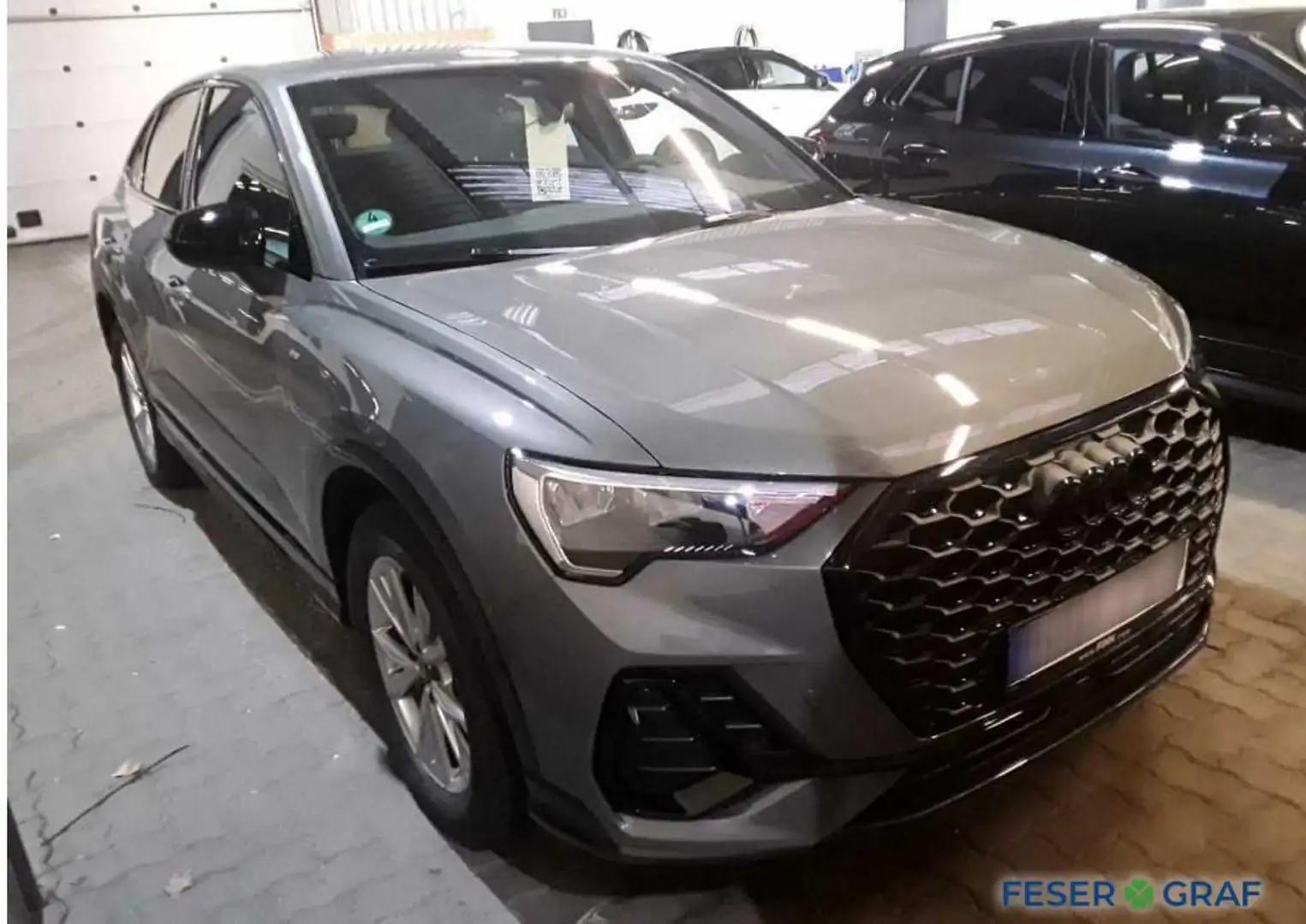 Audi Q3 Sportback S line 35 TFSI S tronic AHK/ Navi Plus/ Grau - 2