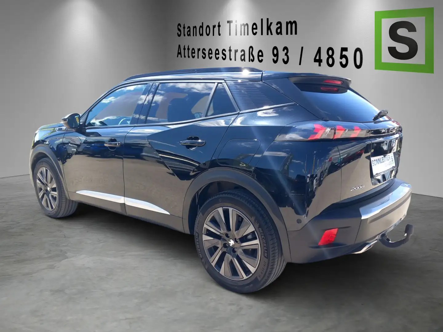 Peugeot 2008 2008 PureTech 130 GT Pack Schwarz - 2