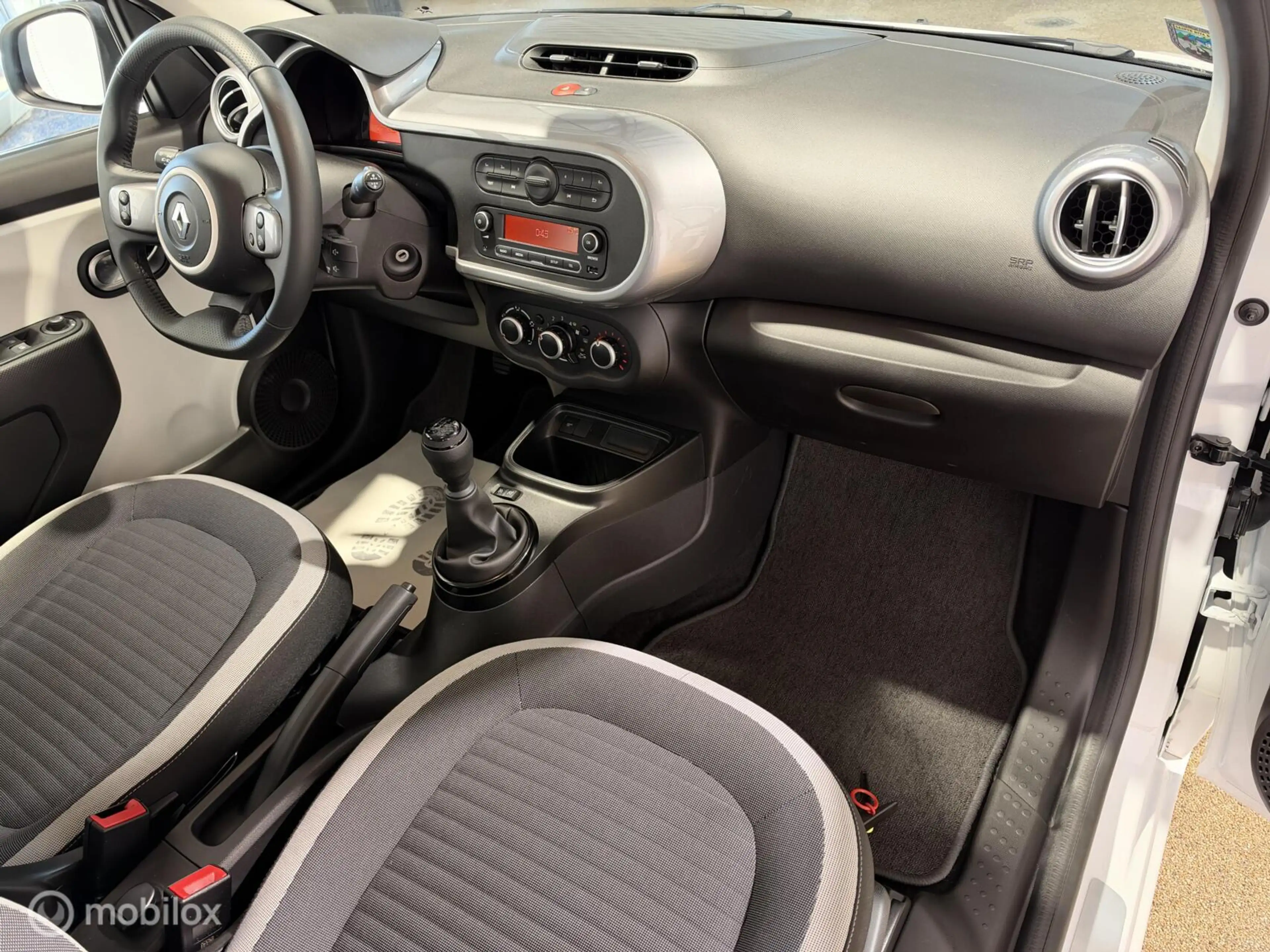 Renault Twingo Limited 1.0 SCe AIRCO/CRUISE/PDC/APK — photo 12