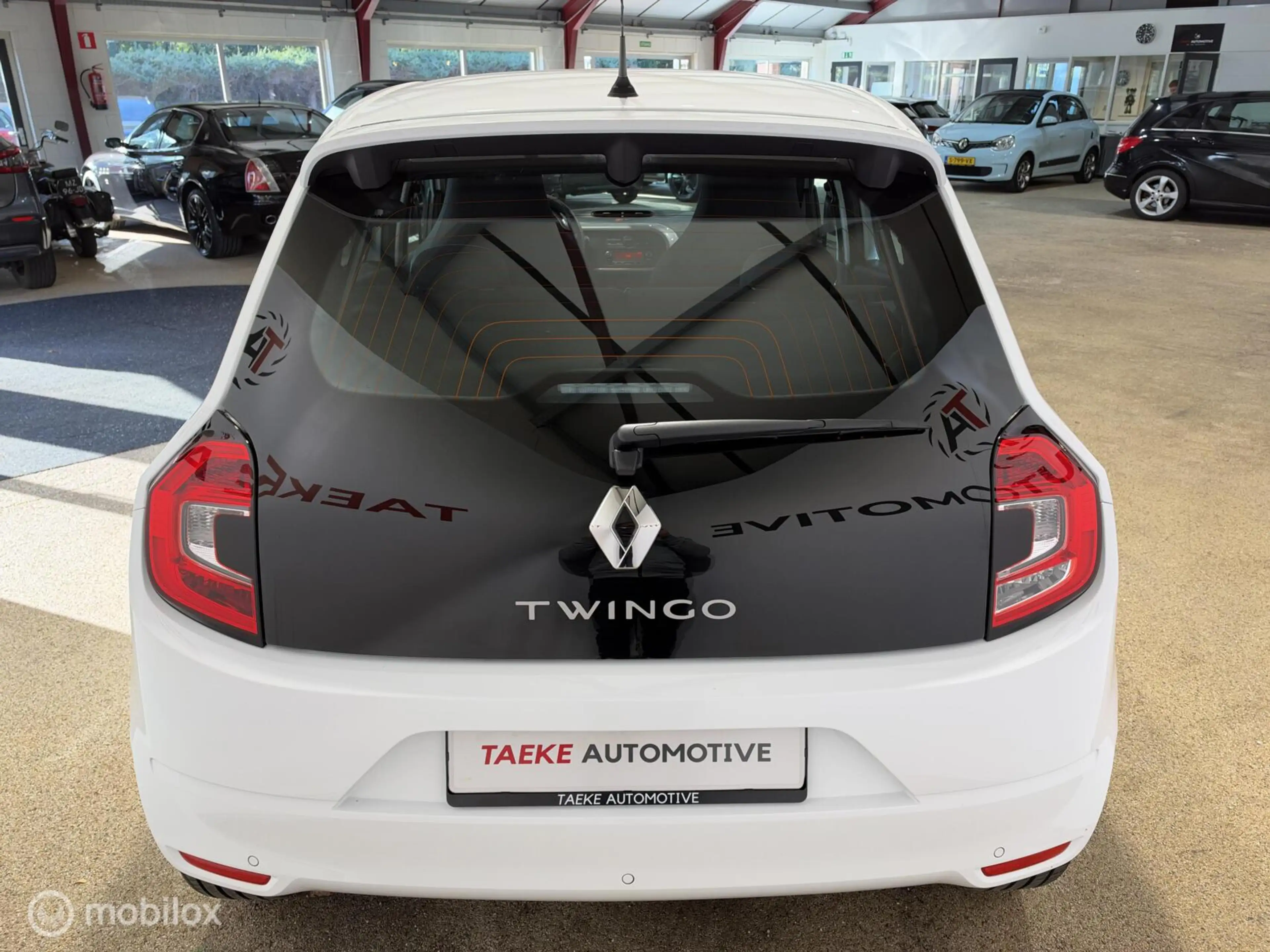 Renault Twingo Limited 1.0 SCe AIRCO/CRUISE/PDC/APK — photo 10