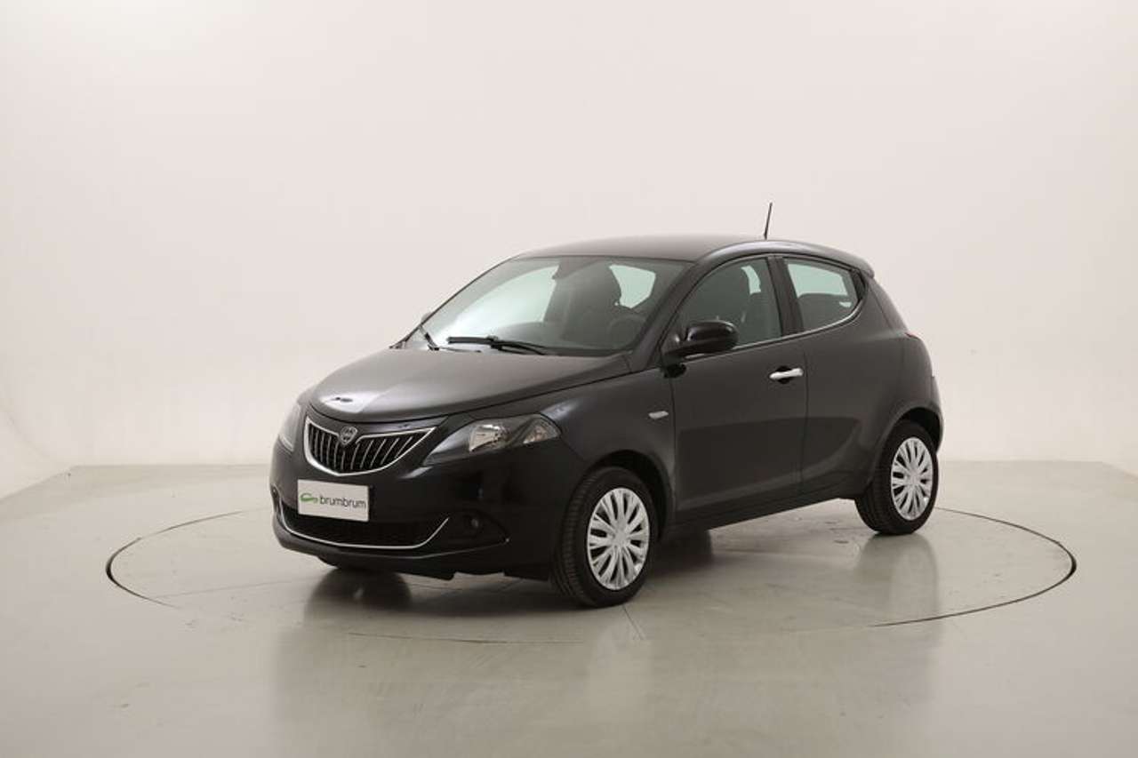 Lancia Ypsilon Hybrid Gold 1.0 Mild Hybrid 70CV