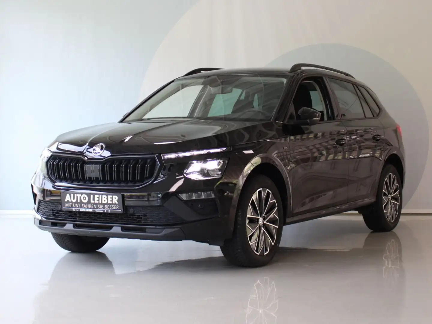 Skoda Kamiq 1.0 TSI DSG Selection ACC/Matrix/Cam Navi Zwart - 2