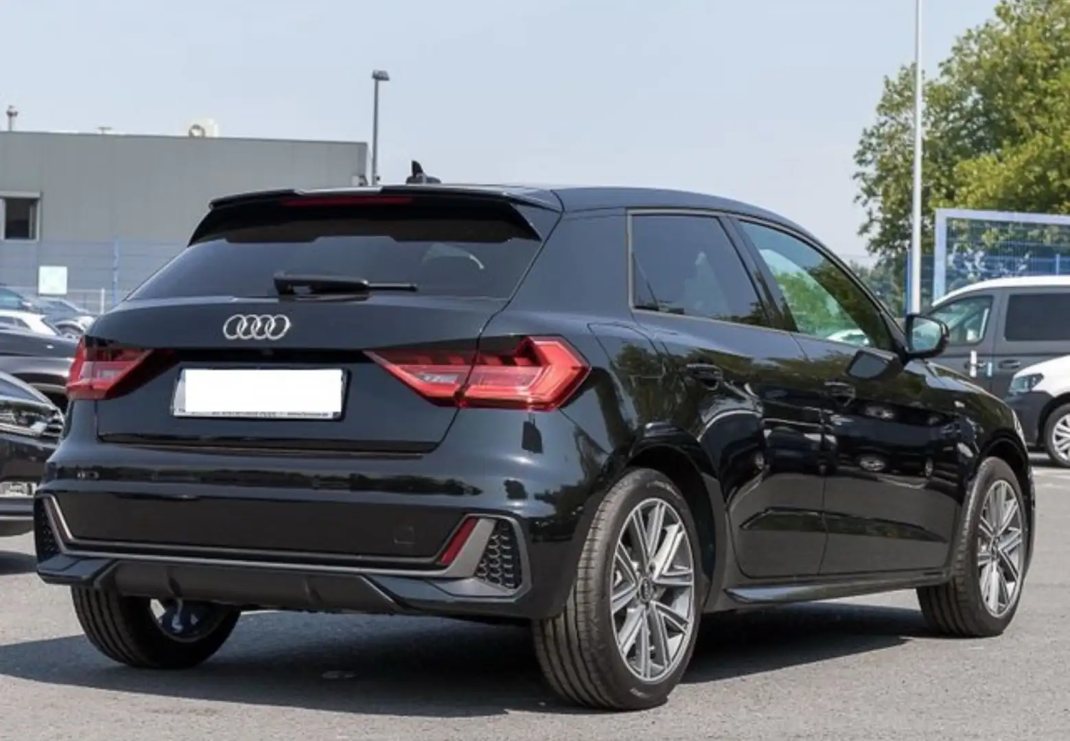 Audi A1 SB 30 TFSI S-line S-tronic - 2