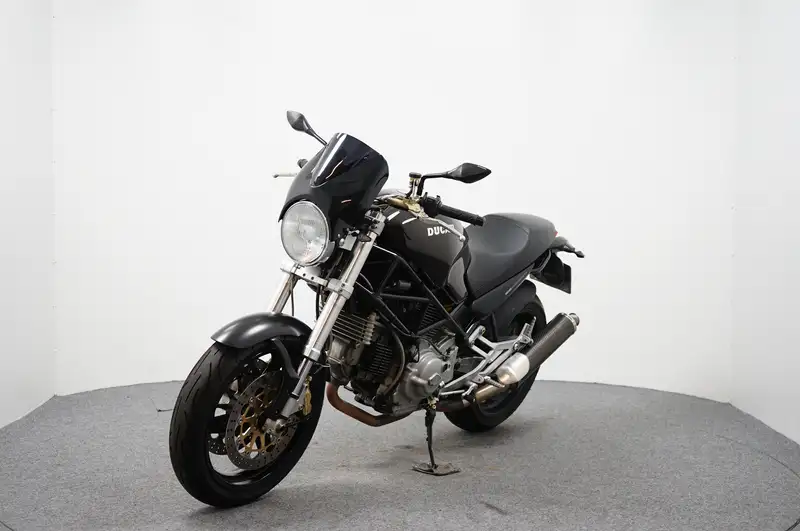 Ducati Monster 900 - foto 4