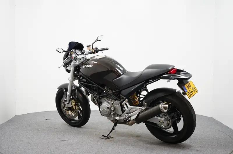 Ducati Monster 900 - foto 6