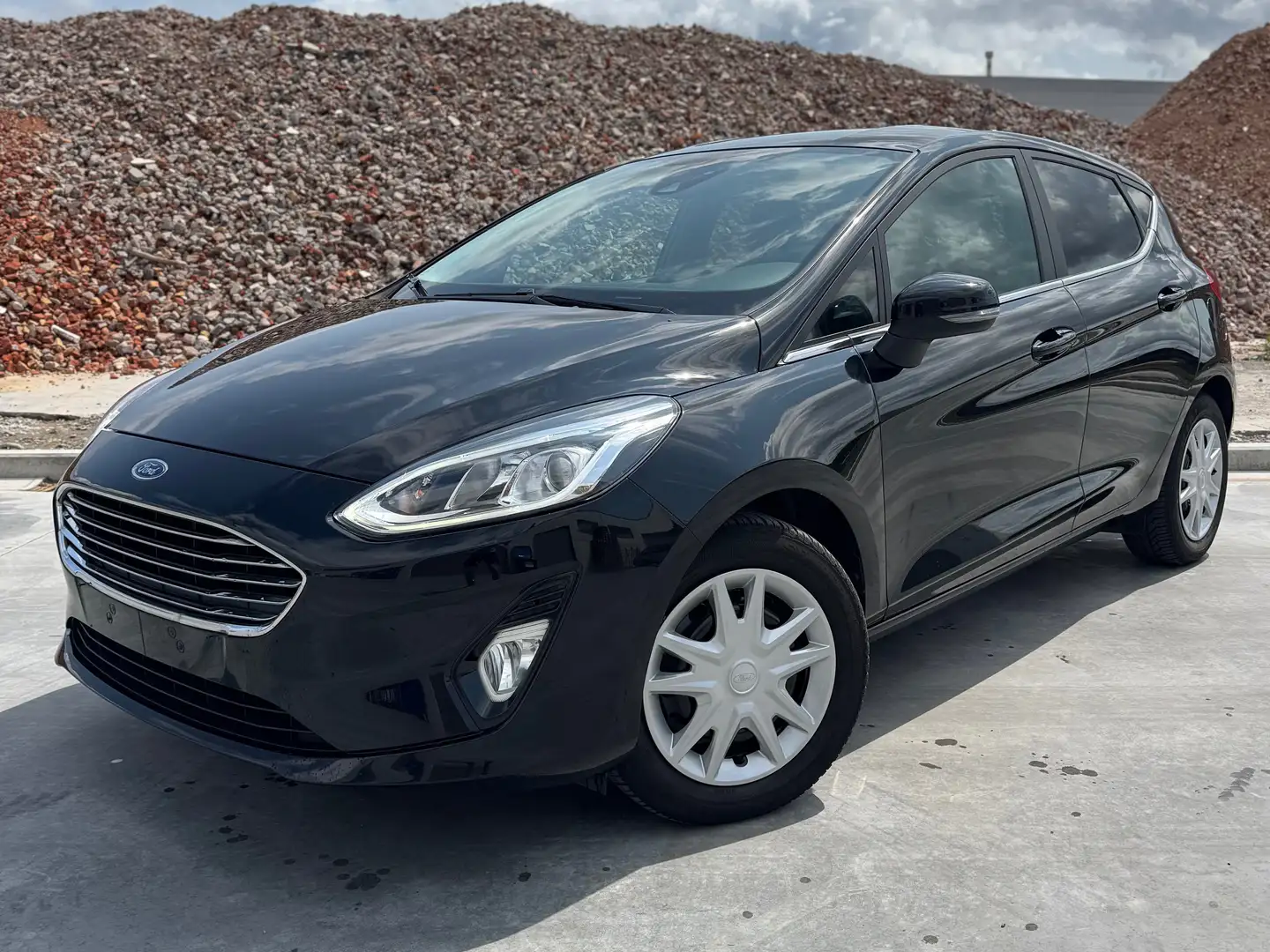 Ford Fiesta 1.0 EcoBoost / Business Class / GARANTIE Zwart - 1