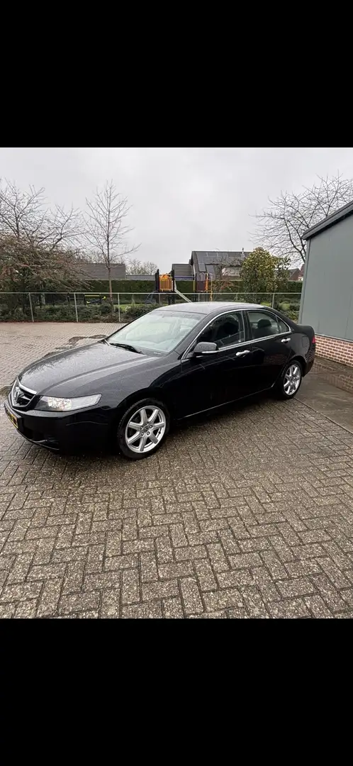Honda Accord 2.0i Comfort Negro - 2
