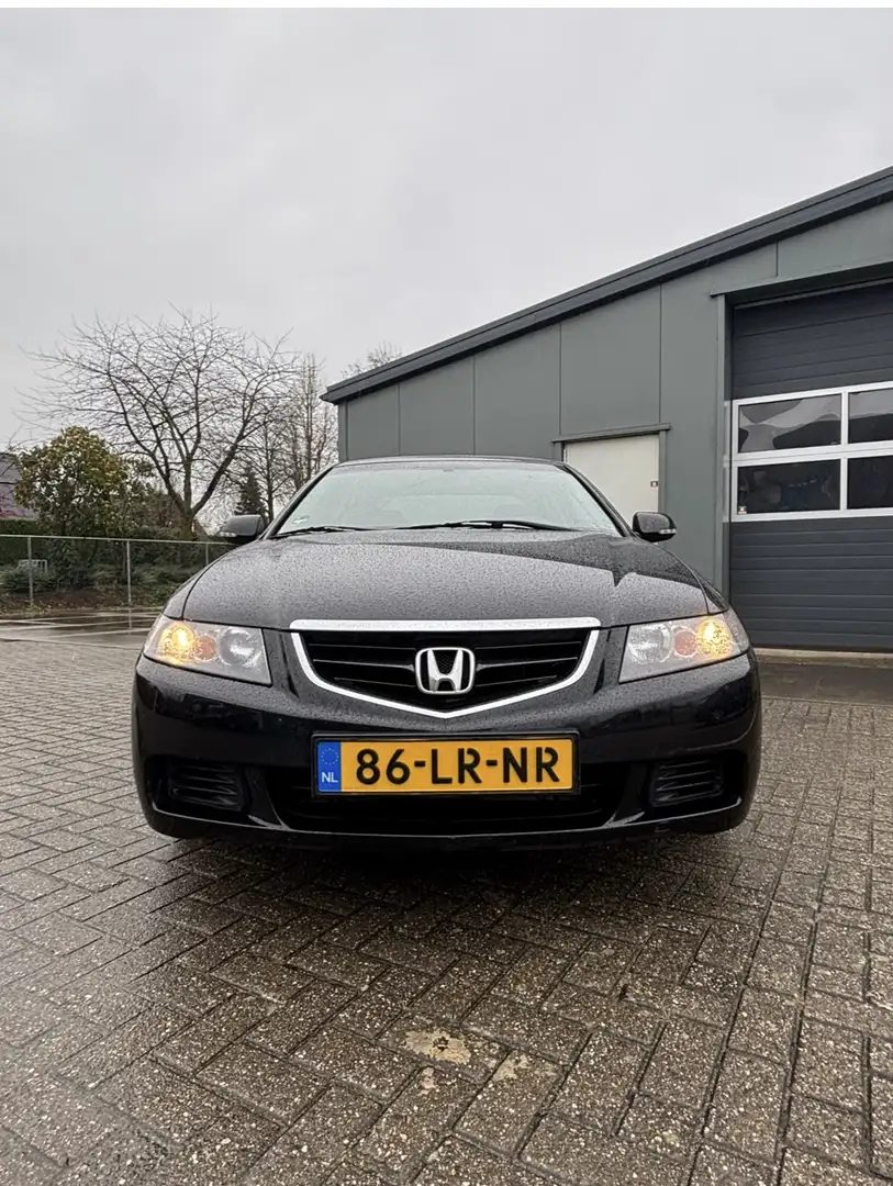 Honda Accord 2.0i Comfort Negro - 1