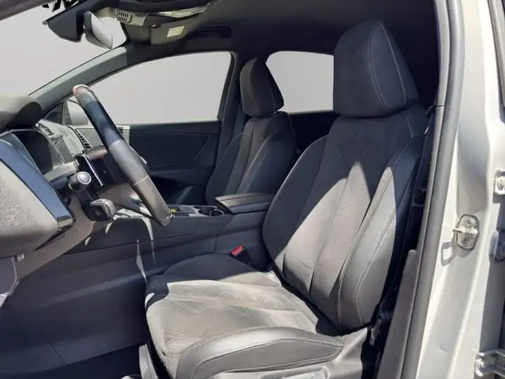 DS 7 Crossback 2022, foto 10