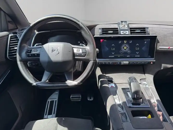 DS 7 Crossback 2022, foto 17