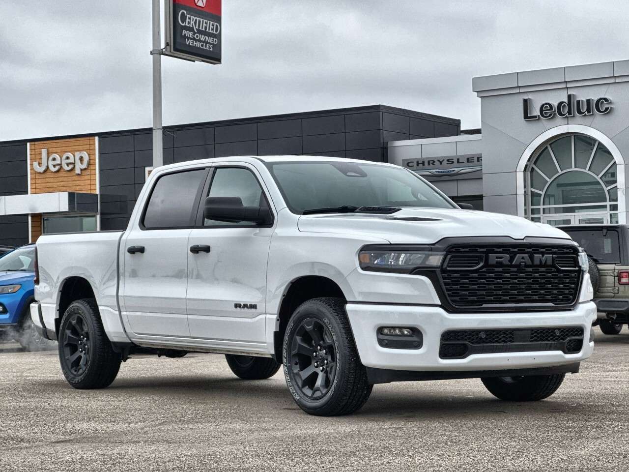 2025 RAM 1500 Tradesman 4x4 Crew Cab 5'7 Box