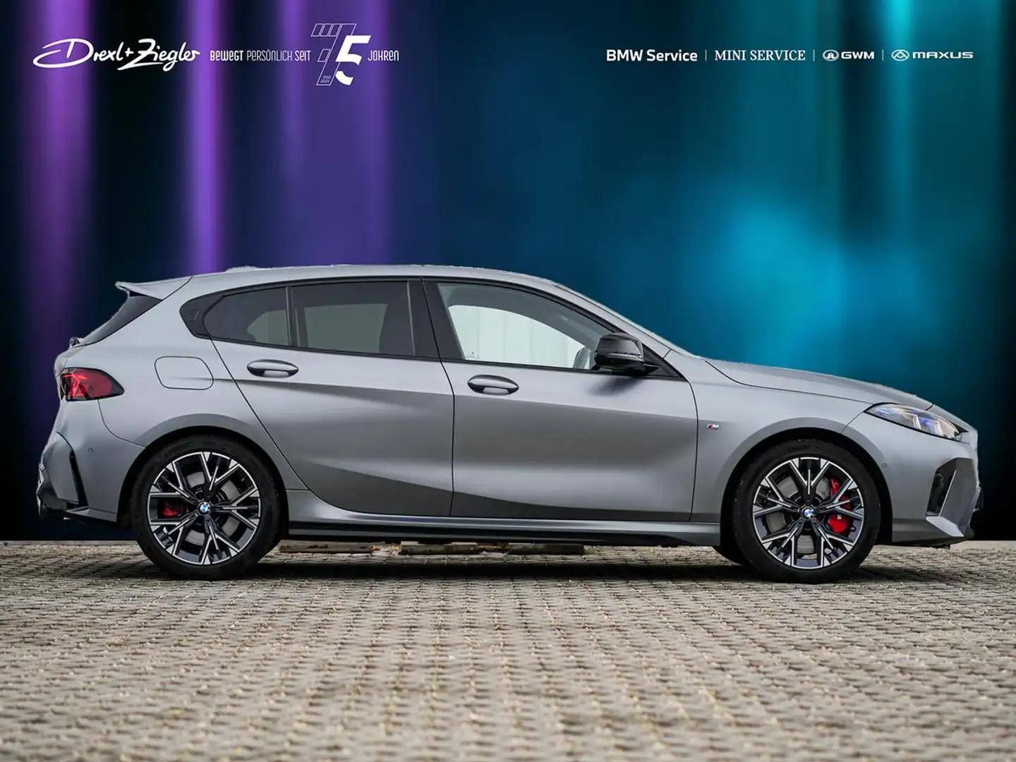 BMW 135 i xDrive M-SportPRO MATT PANO H&K HuD eMSitz Grau - 2