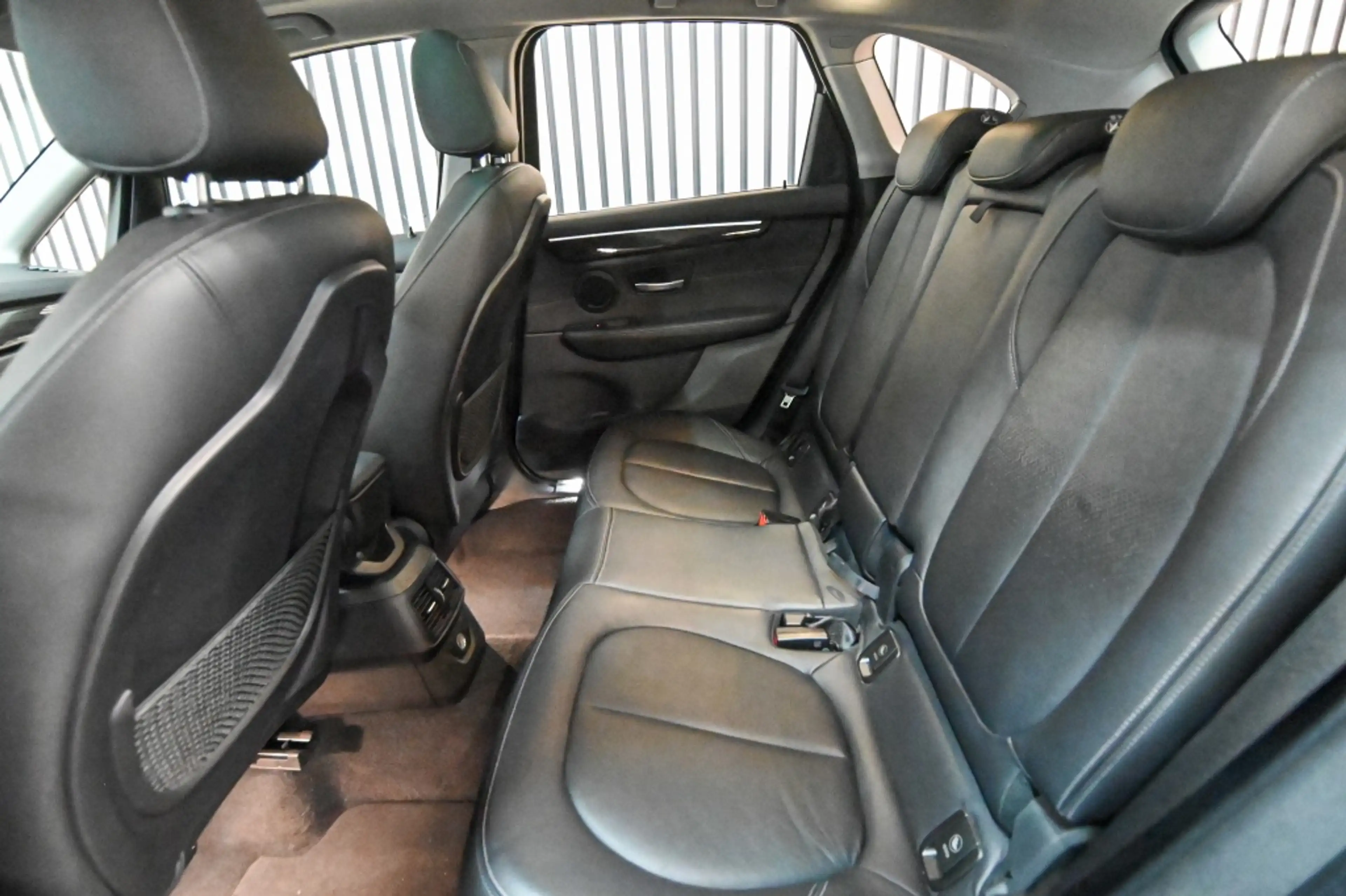 BMW 220 2-serie Active Tourer 220i Luxury | PANO | HUD | S — photo 13
