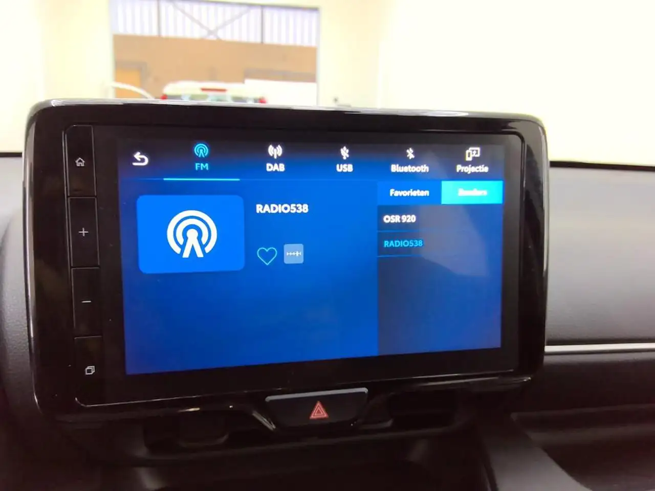 Toyota Yaris 1.5 HYBRID 115 ACTIVE I AUTOMAAT I APPLE CARPLAY I, миниатюра 8