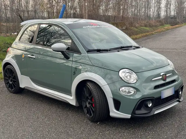 Abarth 695 695 1.4 t-jet 70th 180cv