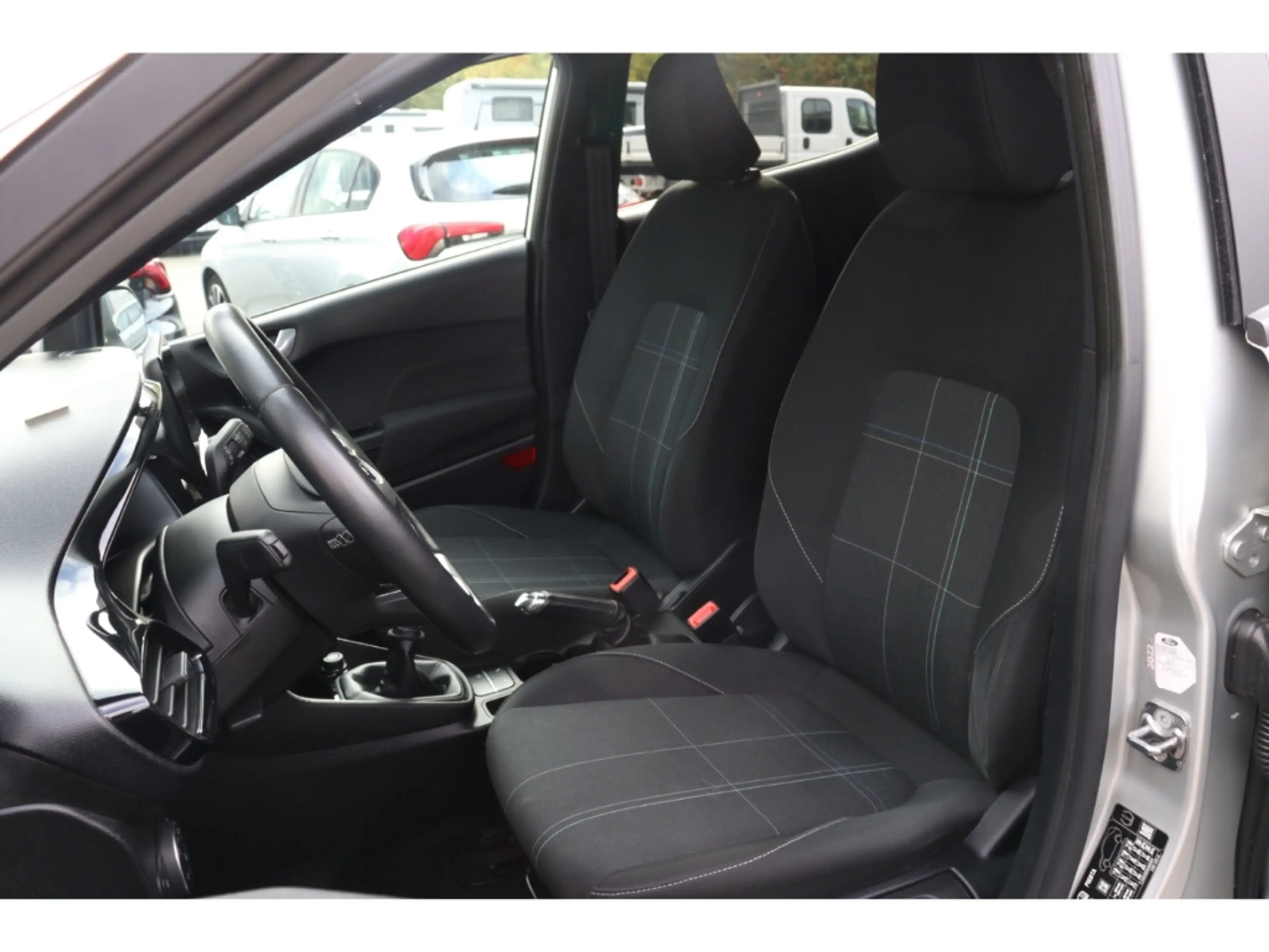 Ford Fiesta COOL & CONNECT 1.1 85PS CARPLAY DAB SHZ KAMERA — photo 9