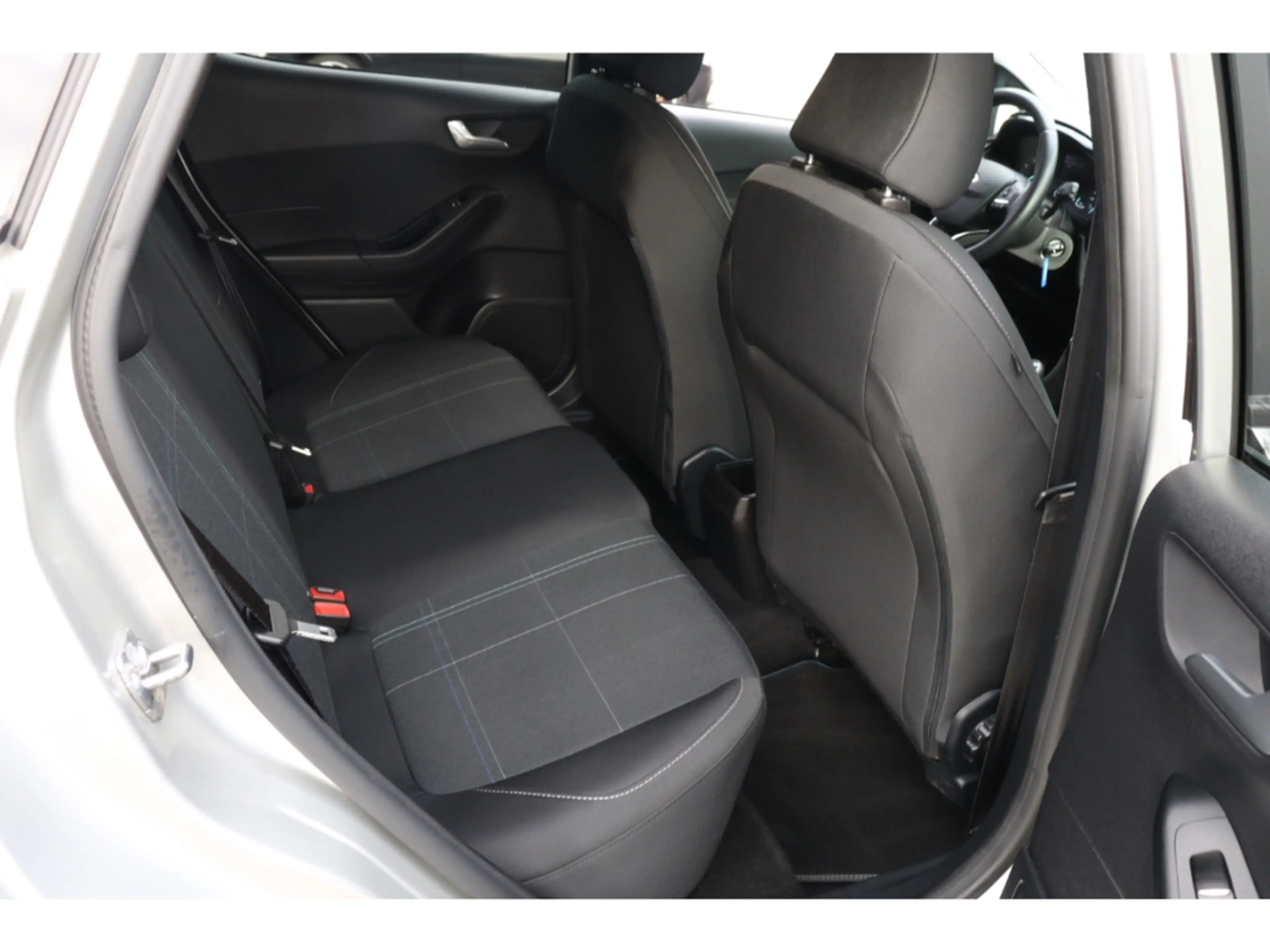 Ford Fiesta COOL & CONNECT 1.1 85PS CARPLAY DAB SHZ KAMERA — photo 12