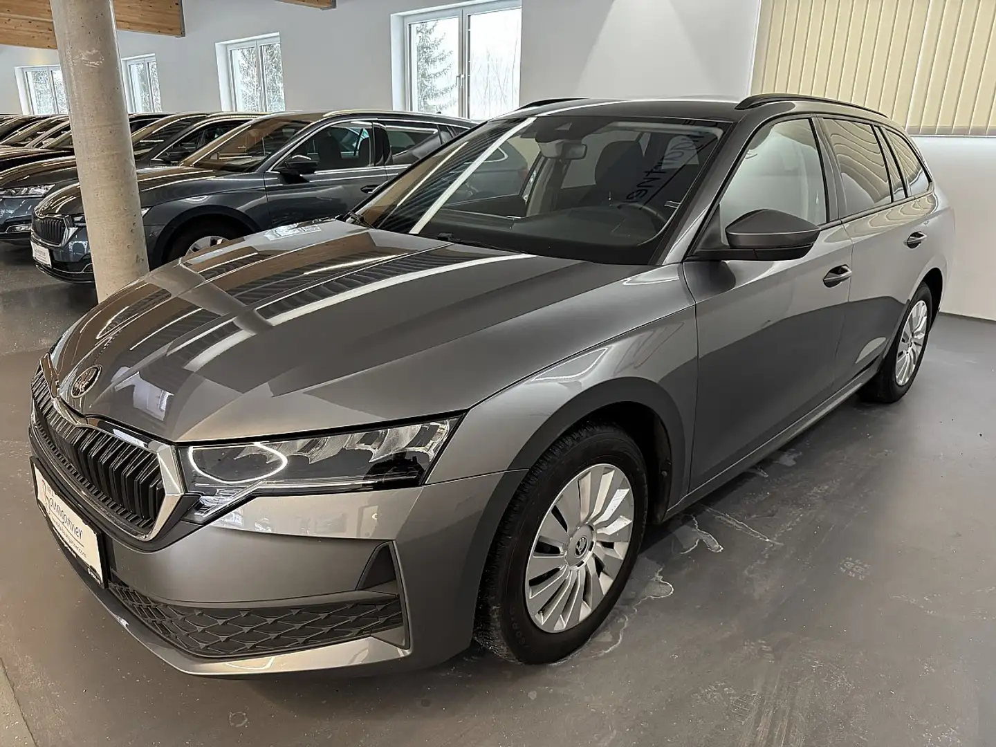 Skoda Octavia Kombi 2,0TDI *LED*AHK*Smart Link*Tempomat*Getön... Grau - 2