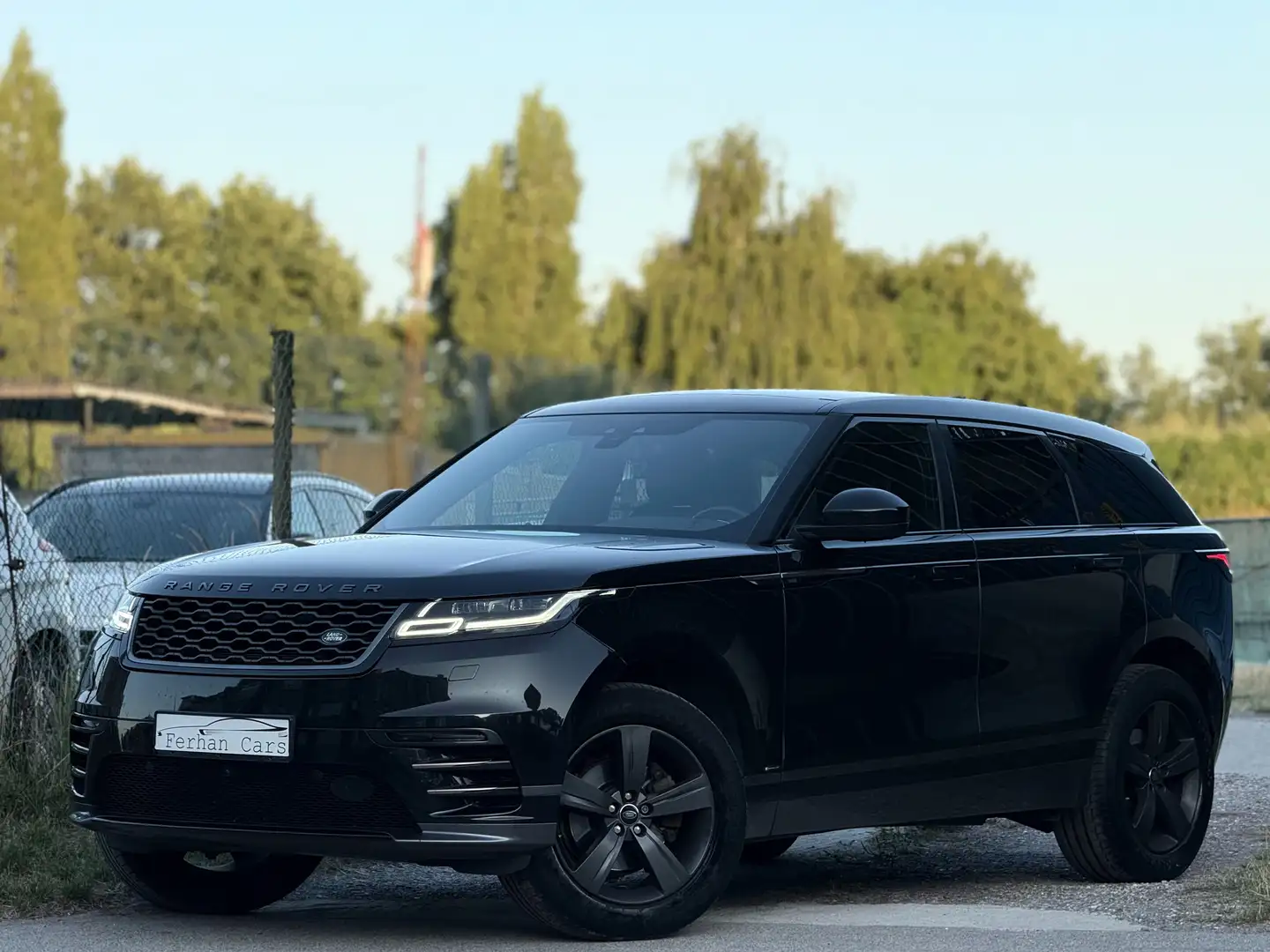 Land Rover Range Rover Velar Range Rover Velar 2.0d R-Dynamic S Noir - 1