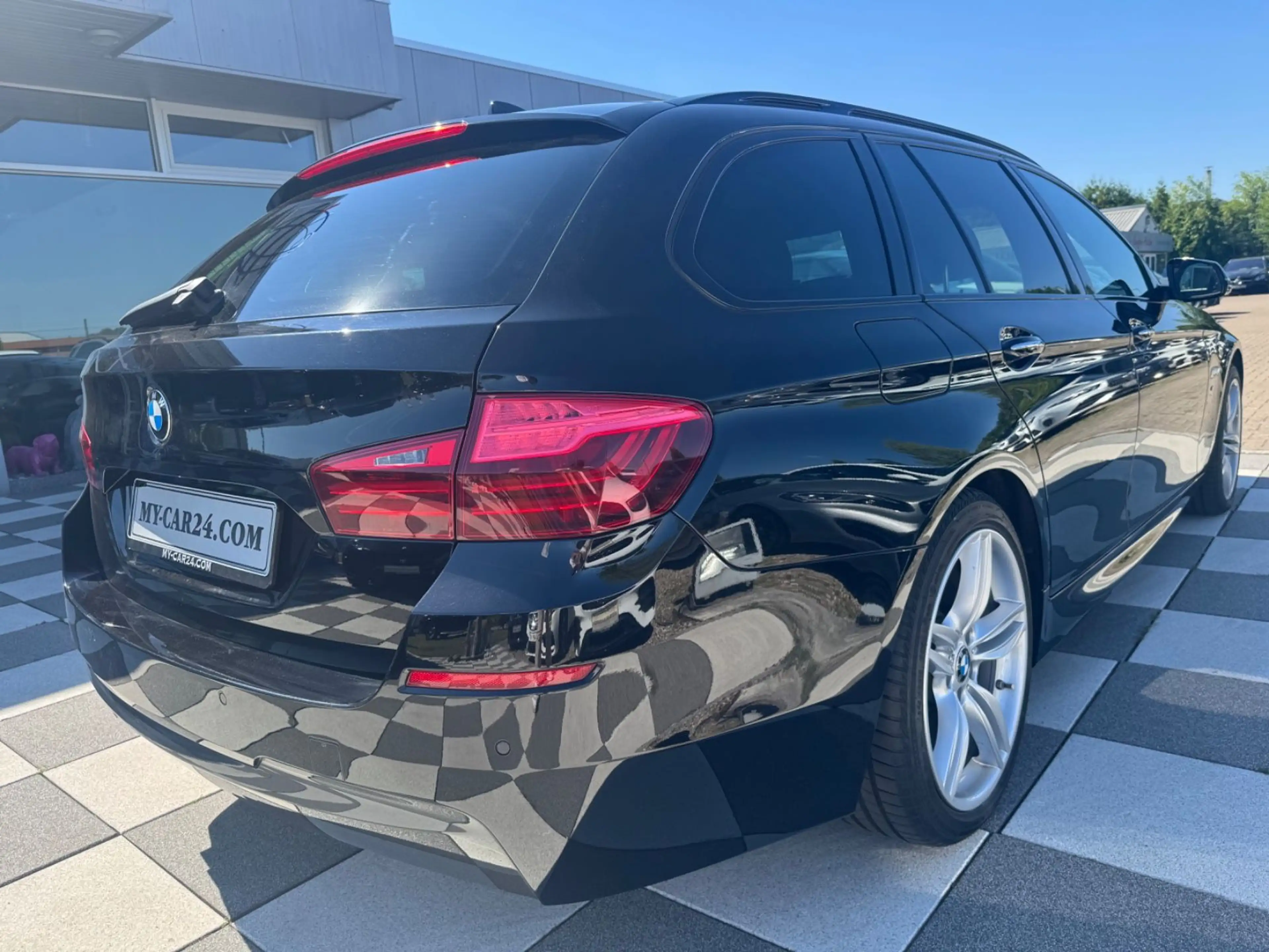 BMW 525 d XDrive M Sport+Pano+StdHzg+ — photo 7