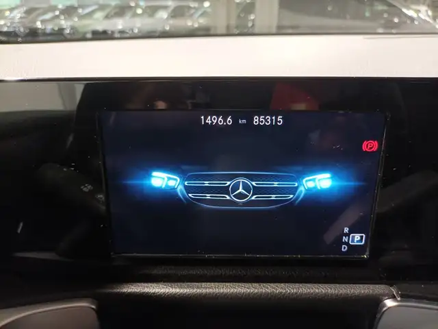 Mercedes-Benz GLB view 7