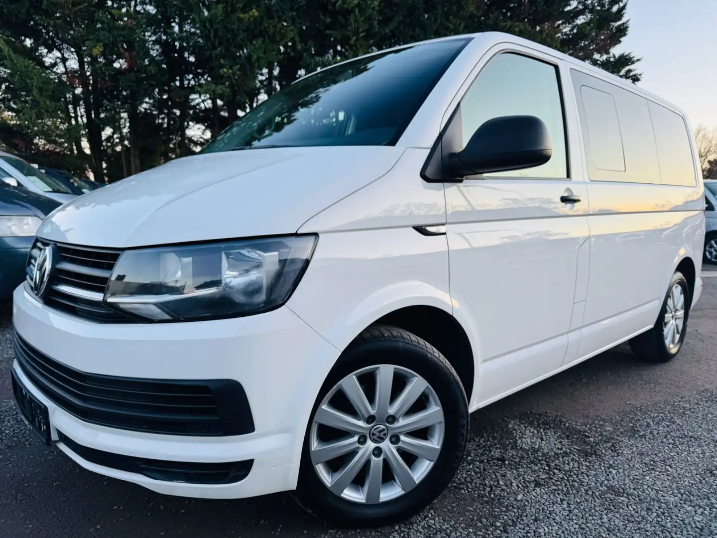 Volkswagen T6 Multivan Tisch/AHK/Kamera/Scheckheft Blanc - 1