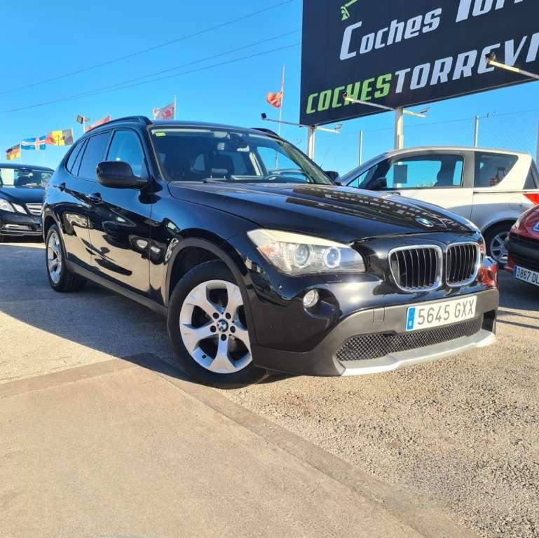 BMW X1 sDrive 18dA - foto 1