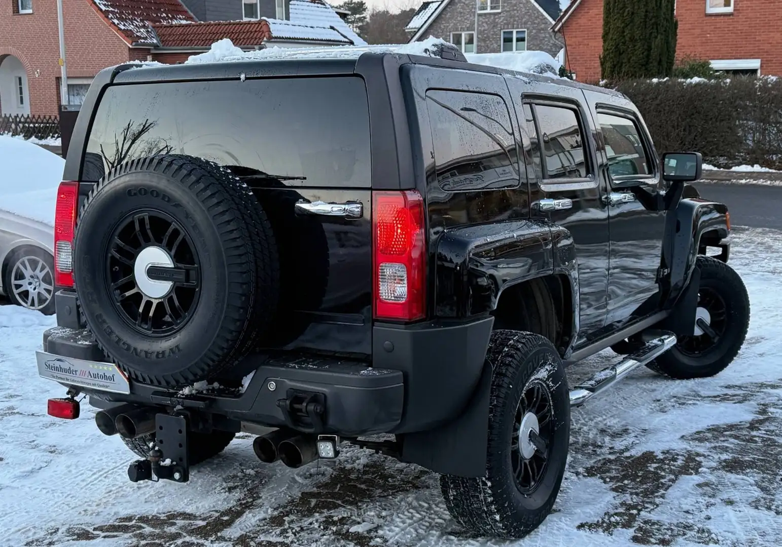 HUMMER H3 Schwarz - 2